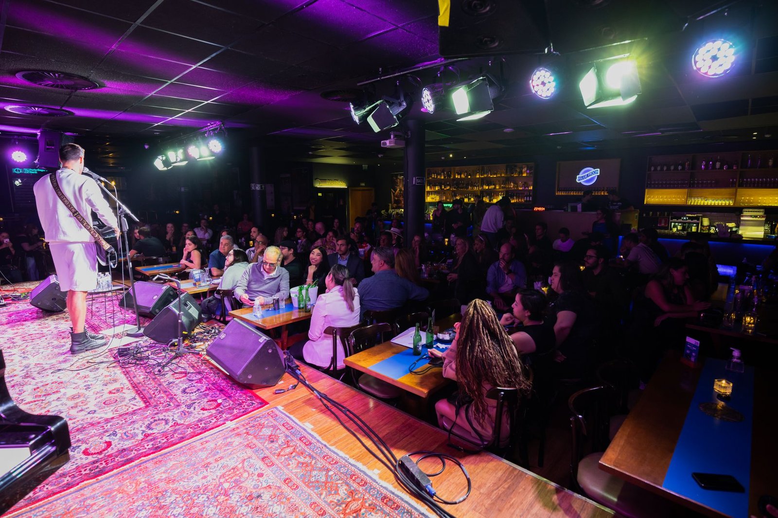 Milano Cocktail Bar, Barcelona: un speakeasy de jazz en el corazón de la ciudad